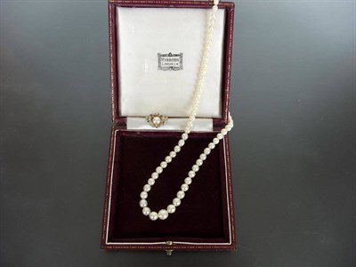 Lot 490 - A Cultured Pearl Necklace, the cultured pearls graduate from 4mm to 8mm approximately, to a...