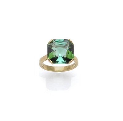 Lot 511 - An 18 Carat Gold Green Tourmaline Ring, the octagonal cut tourmaline held in a four claw setting on