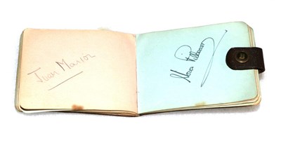 Lot 3151 - Autograph Book containing Laurence Olivier, Robert Donat, Cathleen Nesbitt, Sybil Thorndike,...