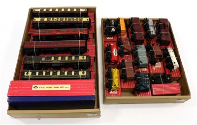 Lot 3229 - Hornby Dublo 2-Rail Rolling Stock including two BR(W) coaches, two Pullman coaches, BR(W)...