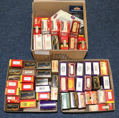 Lot 3297 - Various Manufacturers OO Gauge A Collection Of Assorted Rolling Stock including various coaches and