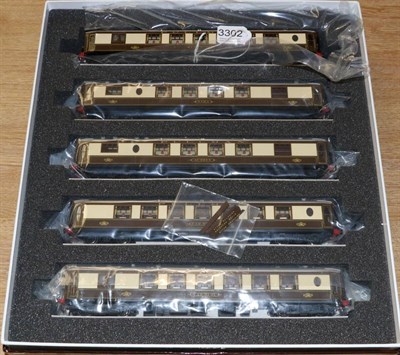 Lot 3302 - ** Golden Age Models (Made By F C Models -Korea) OO Gauge A Set Of Five Pullman Coaches brown/cream