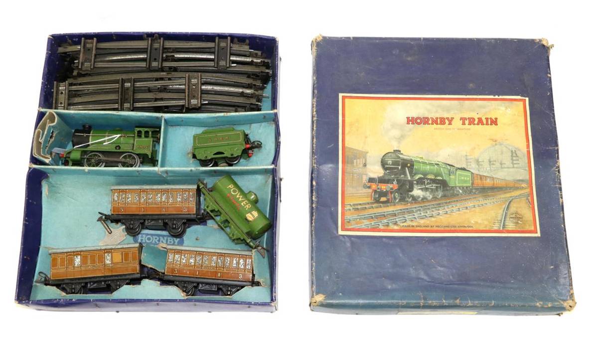 Lot 3316 - Hornby O Gauge No.501 Passenger Set with c/w 0-4-0 LNER 1842 locomotive and three LNER coaches (all