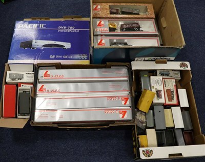 Lot 3322 - Lima O Gauge Rolling Stock including four BR coaches and nine Wagons (all boxed) assorted...