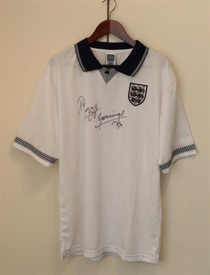 Lot 3024 - England Signed Shirt signed 'Paul Gazza Gascoigne'
