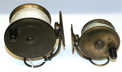 Lot 3063 - A Mallochs Patent 4 3/4inch Brass Sidecasting Reel, with adjustable brass foot, fat horn...