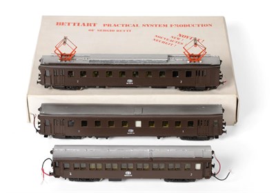 Lot 3195 - Bettiart Practical System Production Of Sergio Betti HO Gauge Three Car Passenger Set consisting of