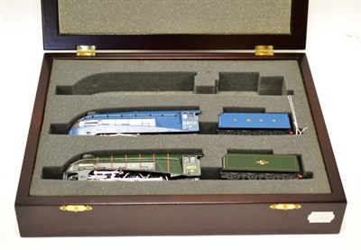 Lot 3220 - Hornby (China) OO Gauge Two A4 Locomotives Seagull LNER 4902 and Mallard BR 60022 (both E in wooden