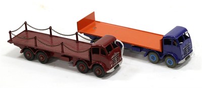 Lot 3358 - Dinky 2nd Fodens Chain lorry marron and Flatbed with tailboard blue/orange (both E-G) (2)