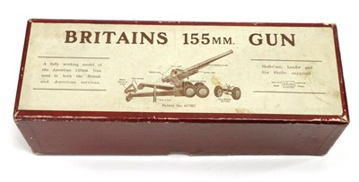 Lot 3441 - Britains 155mm Gun with metal shells (E-G box G) together with a few plastic soldiers