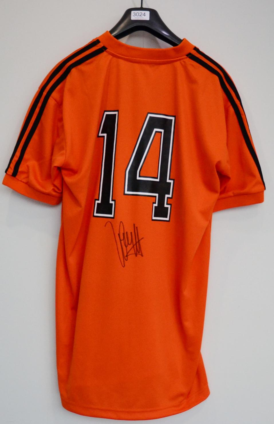 Lot 3024 - Johan Cruyff Signed Netherlands Shirt No.14;