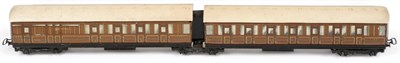 Lot 3217 - Hornby Dublo (Pre-War) LNER Articulated Coach (G, with corridor connector, bogies appear...