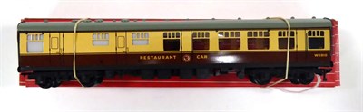 Lot 3218 - Hornby Dublo 2 Rail 4070 Restaurant Car (WR) (E box E-G)