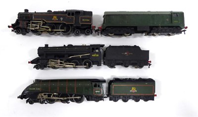 Lot 3254 - Hornby Dublo 3 Rail Locomotives Silver King, 2-8-0 BR 48158, 2-6-4T BR 80054 and 1,000 bhp...