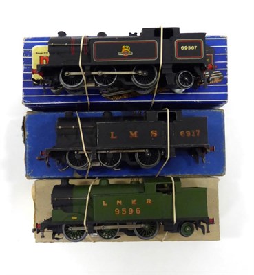 Lot 3261 - Hornby Dublo 3 Rail Three 0-6-2T Locomotives BR 69567 matt (E box G-F) LMS 6917 serif lettering (F