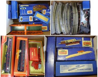 Lot 3271 - Hornby Dublo Accessories including three TPO sets, two Island Platforms, Signal box,...