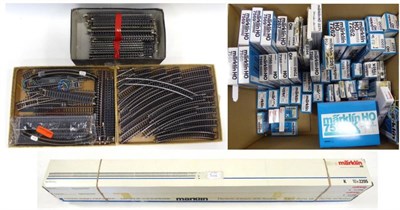 Lot 3277 - Marklin HO Gauge Accessories And Track a collection of boxed examples together with some loose...