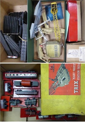 Lot 3284 - Trix Twin Railway Set And Other Items including set box containing 0-4-0T BR 781 (F) 0-4-0 BR 48152