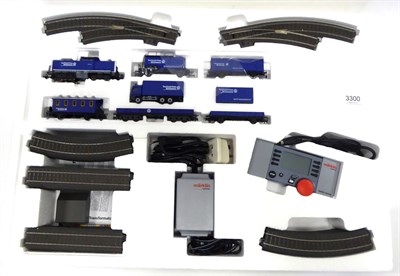 Lot 3300 - Marklin HO 29655 Digital Starter Set with class 212 Diesel with wagons in Technisches Hilfswerk...