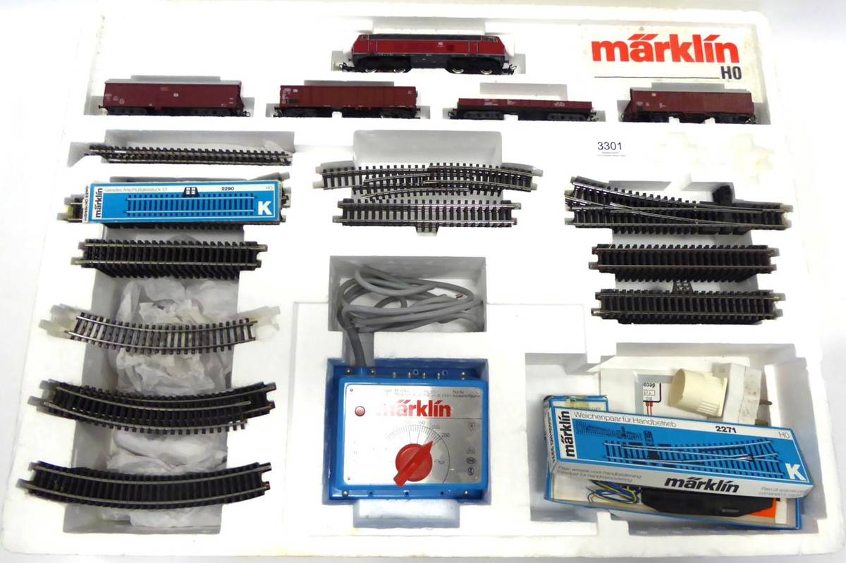 Lot 3301 - Marklin HO 2985 Goods Set, consisting of