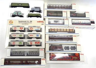 Lot 3311 - Marklin HO Gauge Wagons including 47898 Henkel Car Set, 4400 Advertising wagon set, 4712 Car...