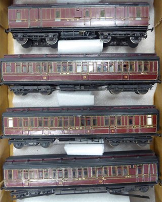 Lot 3353A - Constructed O Gauge Kit LMS Clerestory Coaches two all 3rd 210 and 150, 1st/3rd 3946 and full brake