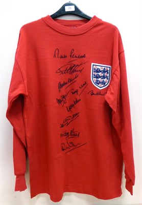 Lot 26 - England 1966 World Cup Replica Shirt Signed By Various Team Members Peters, Hurst, Banks, Hunt,...