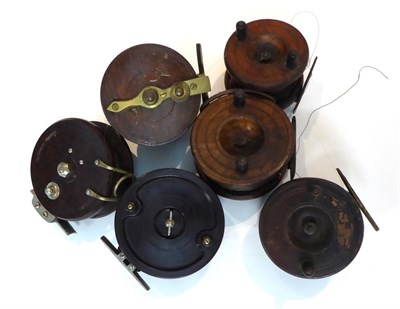 Lot 109 - Six Centrepin Reels, comprising four wooden Nottingham reels and two Allcocks bakelite...