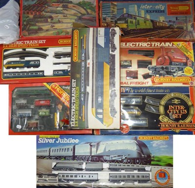 Lot 248 - Hornby Railways OO Gauge Gift Sets including R837 Silver Jubilee, 2xR789 High Speed Trains,...