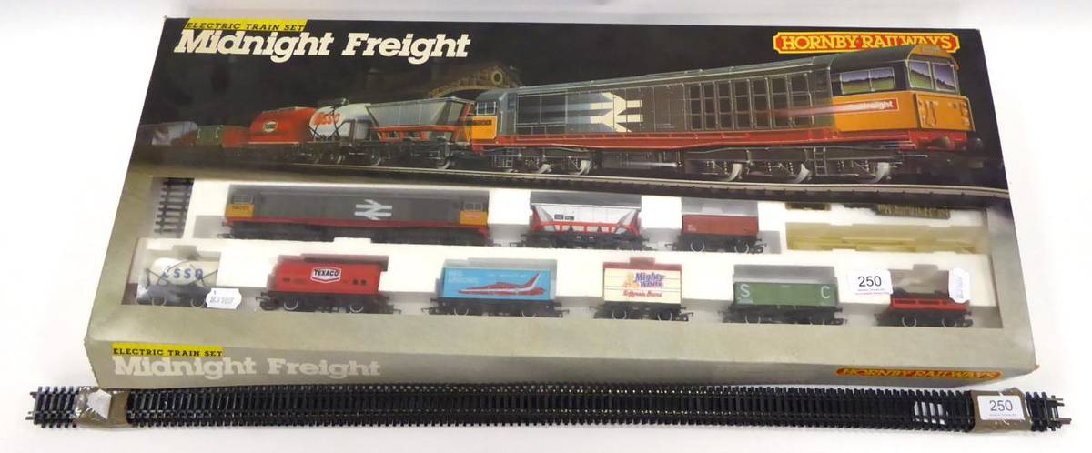 Hornby midnight freight sales train set