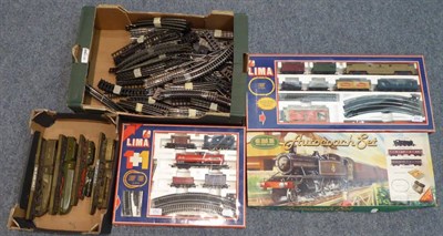 Lot 252 - Lima OO Gauge Sets Goods Set with Western Enterprise locomotive and six wagons and Goods Set...