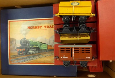Lot 271 - Hornby O-Gauge No.201 Tank Goods Set with c/w LMS 0-4-0T 2270 locomotive and three wagons...