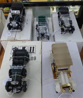 Lot 524 - Franklin Mint Rolls Royces 1907 Silver Ghost, 1925 Silver Ghost, 1929 Phantom 1 and 1911...