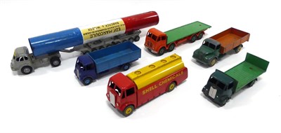 Lot 545 - Dinky Commercial Vehicles 2nd Foden flatbed, Guy wagon, Guy flat with tailboard, AEC Shell...