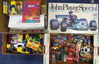 Lot 592 - Mixed Lot including Corgi 312 Jaguar Competition, 190 Lotus F1 1:18 scale, 154 Ferrari F1;...