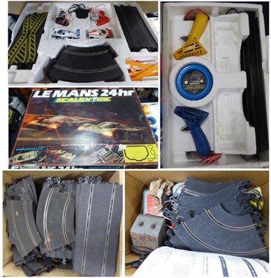 Lot 616 - Scalextric Le Mans 24 Hour Set (boxed) a quantity of track and a few other items