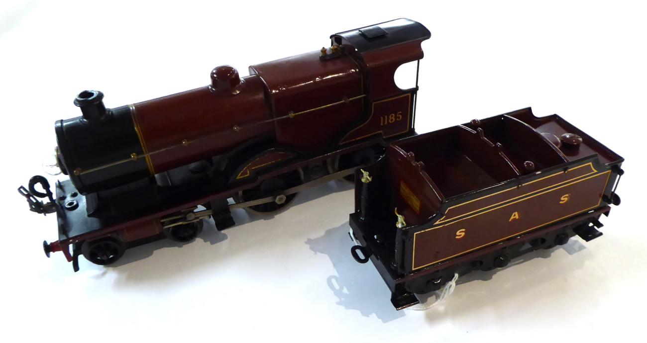 Lot 350 - Hornby O Gauge E220 4-4-0 South African Railway Locomotive 1185 and tender with SAR/SAS decals...