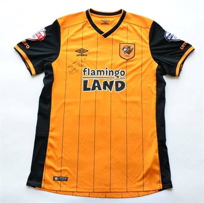 Lot 25 - Signed Football Shirt Hull City, Old Gold