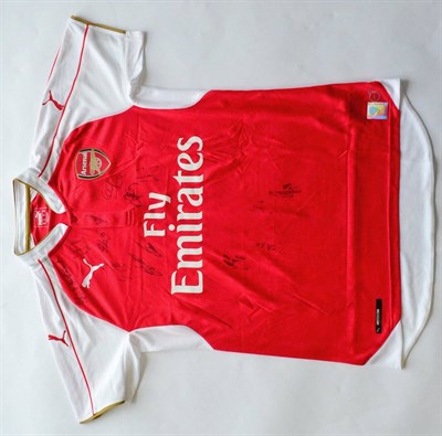 Lot 49 - Signed Football Shirt Arsenal, Red/White with Certificate of Authenticity