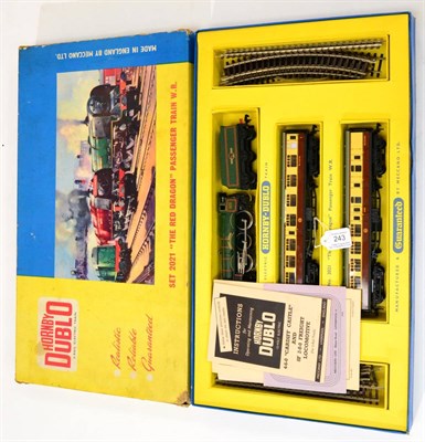 Lot 243 - Hornby Dublo 2-Rail Set 2021 The Red Dragon consisting of Cardiff Castle BR 4075 locomotive and two