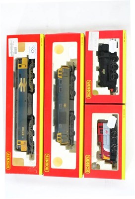 Lot 256 - Hornby (China) OO Gauge Diesel Locomotives R2254 Class 47 47120, weathered, R2422 Class 35...