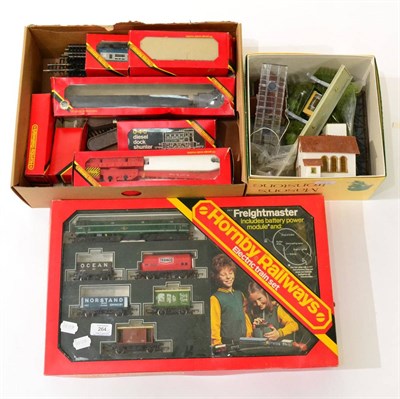 Lot 264 - Hornby Railways OO Gauge R570 Freightmaster Set with Class 31 diesel (E-G box G-F) R253 0-4-0...