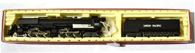 Lot 271 - Rivarossi HO Gauge 4-6-6-4 Challenger Union Pacific 3977 black (E box E)