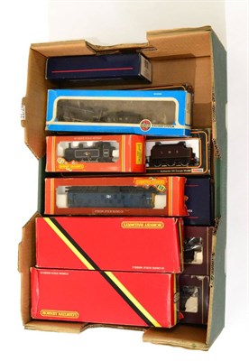 Lot 276 - Various OO Gauge Locomotives Top Link: Lord Beaverbrook and King George V; Bachmann 31226 Green...