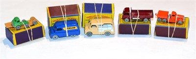 Lot 386 - Matchbox 1-75's 15a Prime mover, 20a ERF truck, 25a Dunlop van, 27b Low loader and 29a Milk...