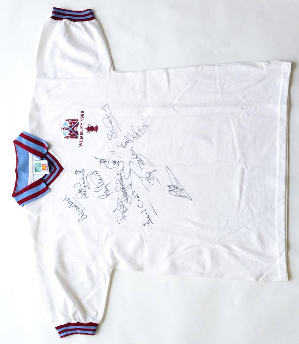 Lot 26 - Signed Football Legends Shirt West Ham United 1980 Cup Winning Team, white, with letter from...