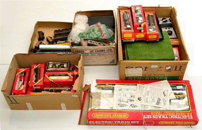 Lot 240 - Hornby Railways OO Gauge Locomotives And Rolling Stock consisting of R695 BR High Speed Train...