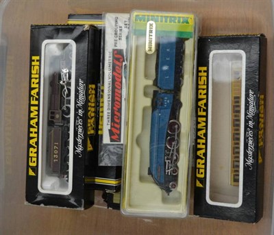 Lot 267 - Minitrix N Gauge 12946 A4 Pacific Sir Nigel Gresley LNER 4498 Farish LE185A 2-6-0 13071 and two...