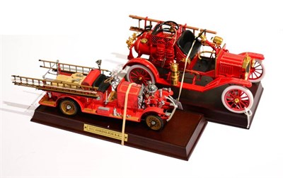 Lot 329 - Franklin Mint 1916 Ford T Fire Engine and 1922 Ahrens Fox R-K-4 (both E, with packaging) (2)