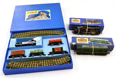 Lot 94 - Hornby Dublo 3-Rail EDG17 Tank Goods Set consisting of 0-6-2T BR 69567 locomotive, Royal...
